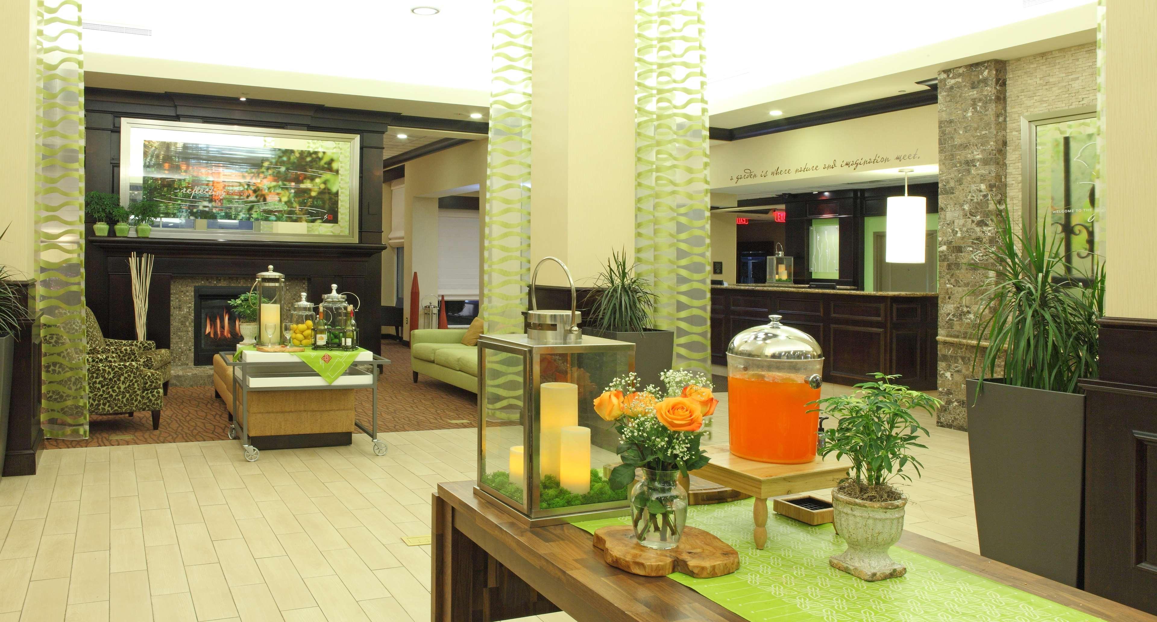 Hilton Garden Inn Frederick Exterior photo